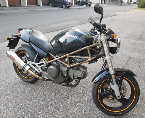 Svart Ducati Monster 600 Dark stulen i Gävle